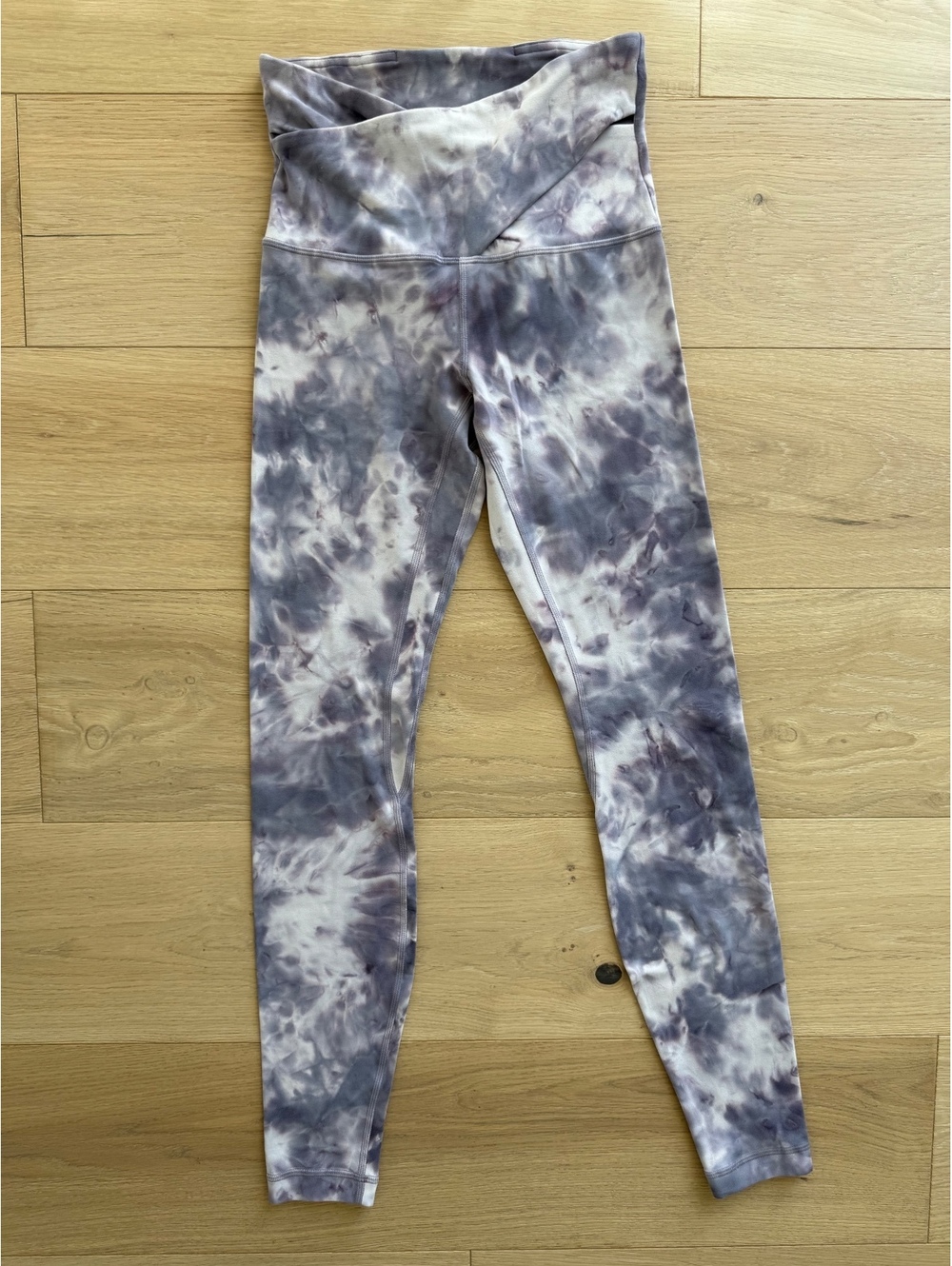 Lululemon Align Criss Cross 28” Leggings Purple Diamond Dye Size 4